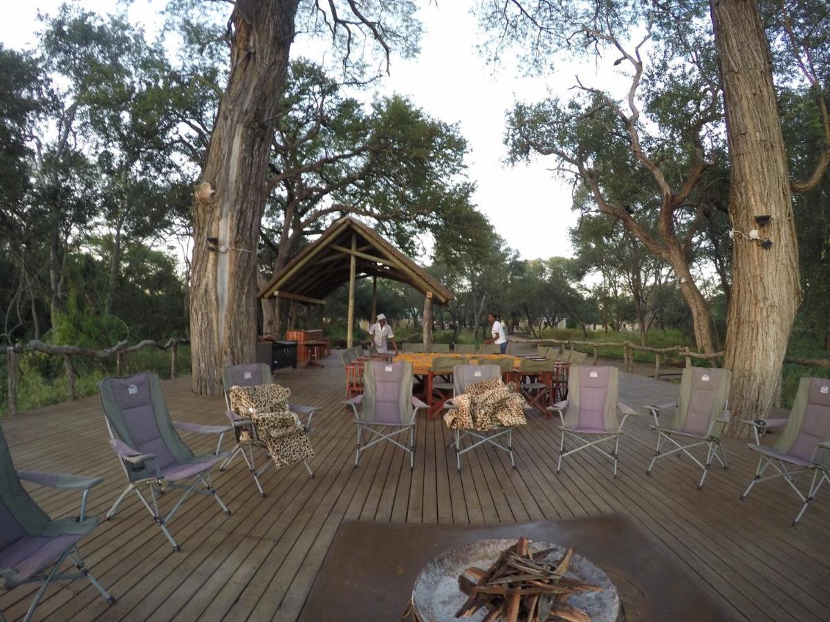 Ngangane Lodge & Reserve Франсистаун Экстерьер фото